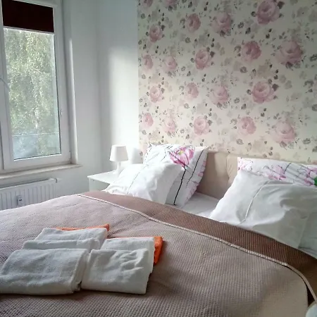 Emilia Polanki Appartamento *